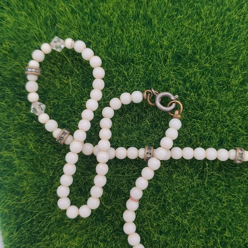 Elegant Beaded Necklace in Cream and Brown N3601 - Picture 2 of 3